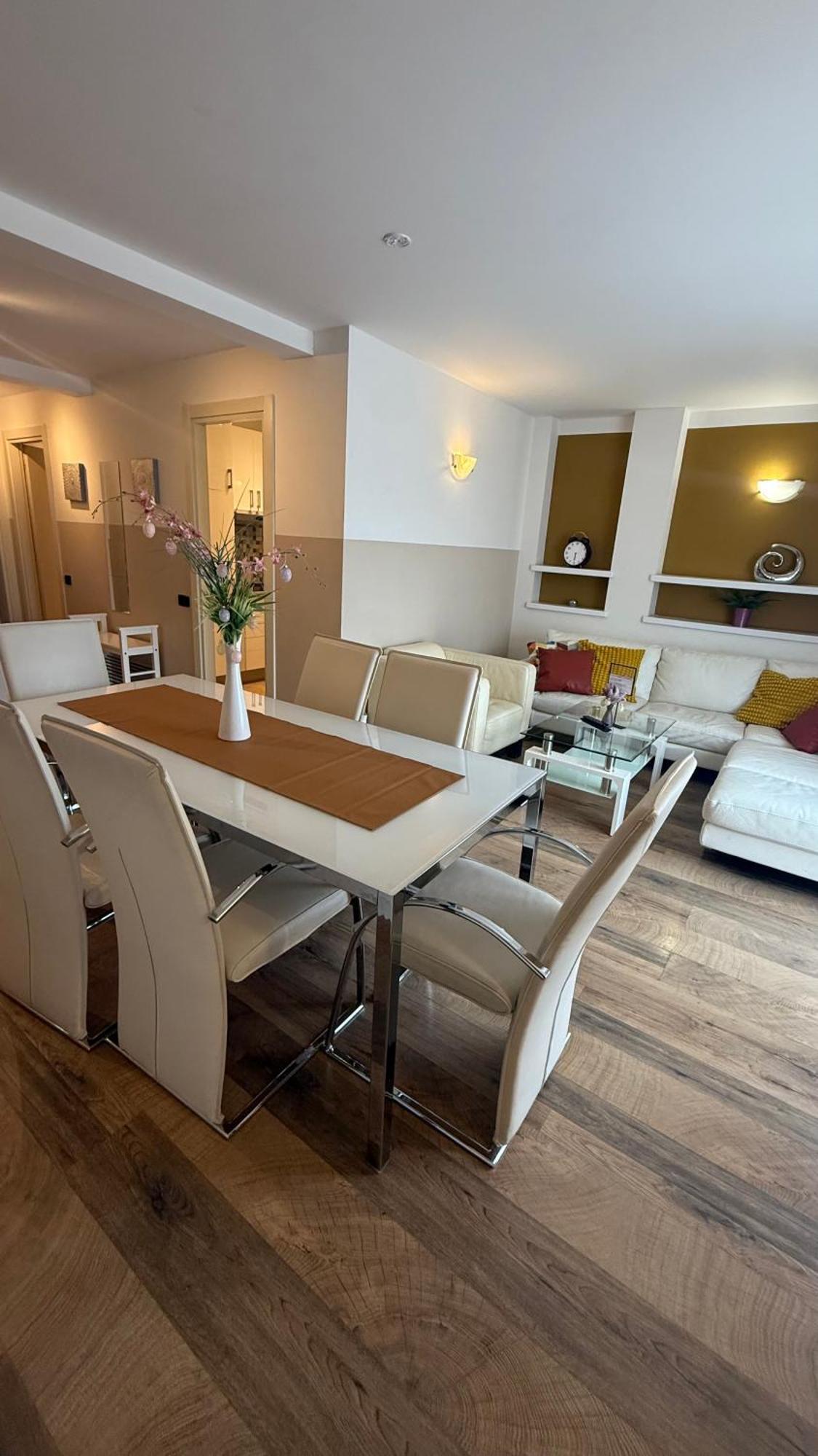 Apartmán Central 3Bdr Penthouse With Terrace&Ac