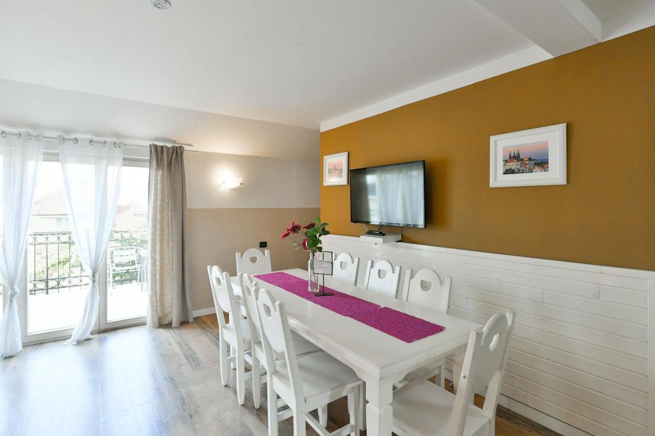 Appartement Central 3Bdr Penthouse With Terrace&Ac Prague